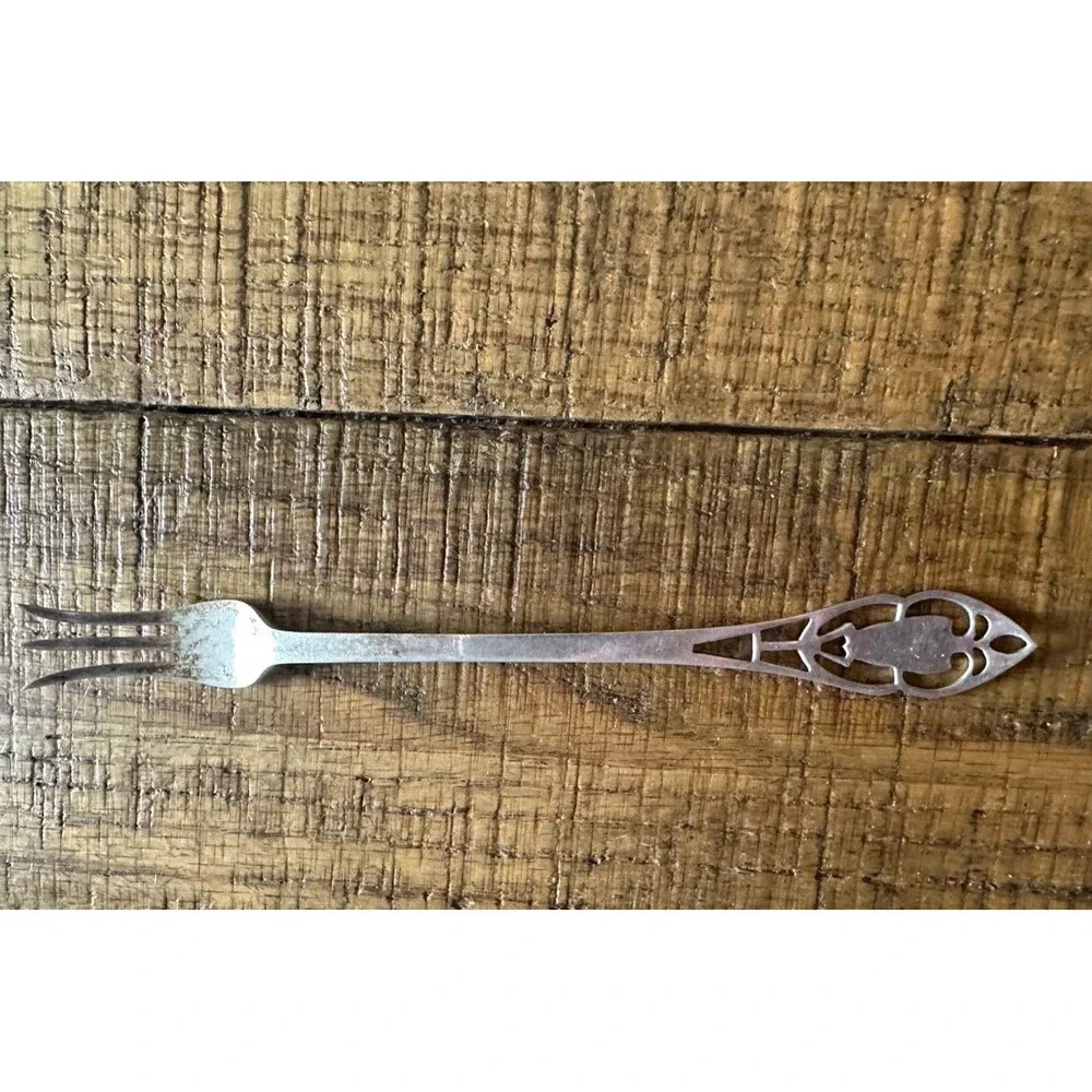 Webster & Co Sterling Silver Art Nouveau Cocktail Lemon Pickle Fork 4 7/8